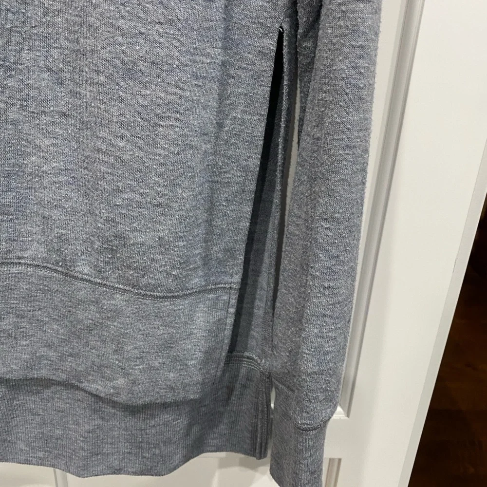 ALO NEW Glimpse Long Sleeve Top